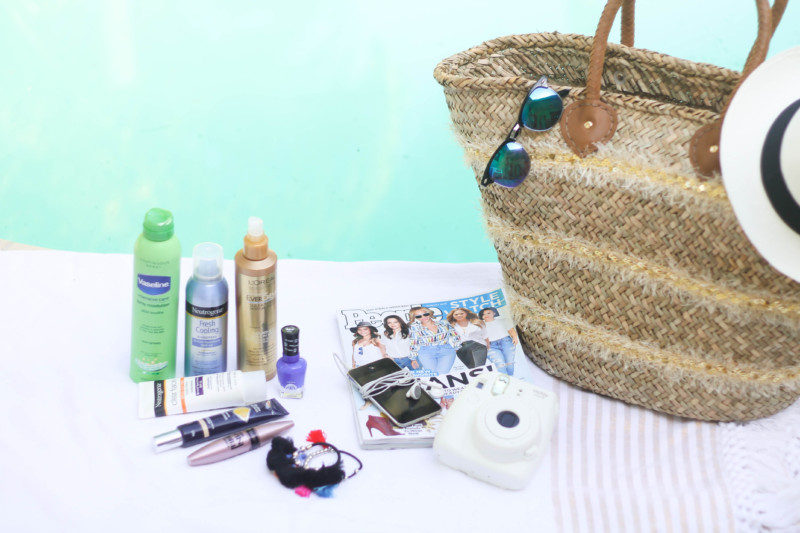 Beach Bag Essentials (6 of 10)