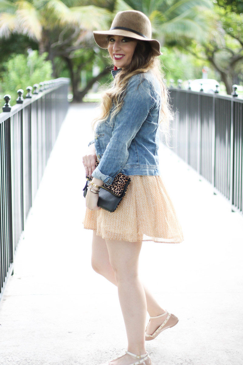 Gold Old Navy Skirt and Nordstrom Maroon Scallop Tank (2 of 13)