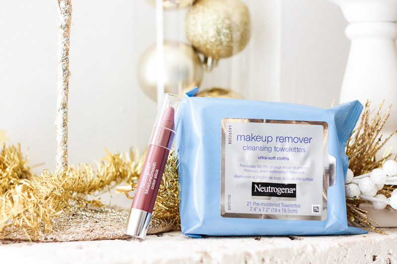 day-to-night-holiday-beauty-look-with-neutrogena-moisture-smooth-color-sticks-and-makeup-remover-wipes-2