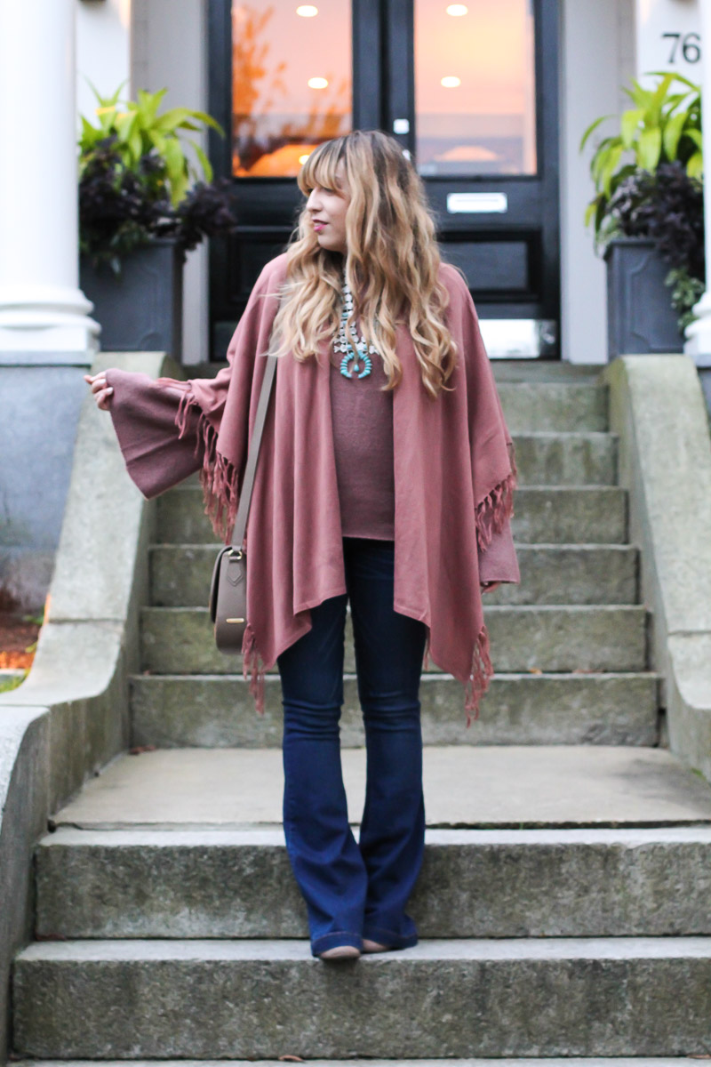Fall outfit with flare jeans