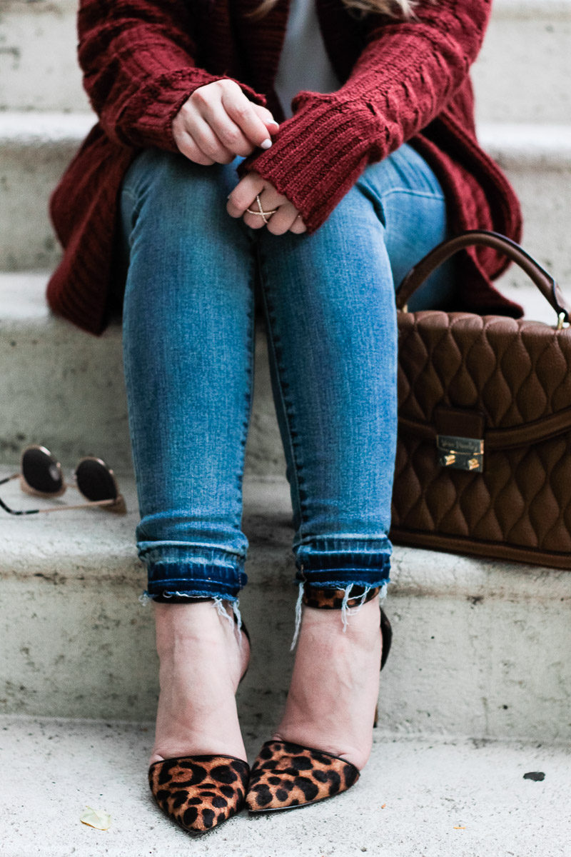 Miami fashion blogger Stephanie Pernas of A Sparkle Factor wearing jeans and leopard pumps