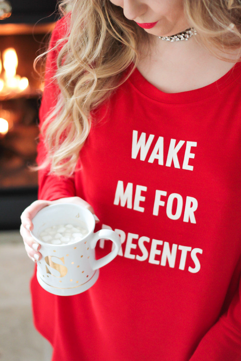 Miami fashion blogger Stephanie Pernas wearing Wake Me For Presents 