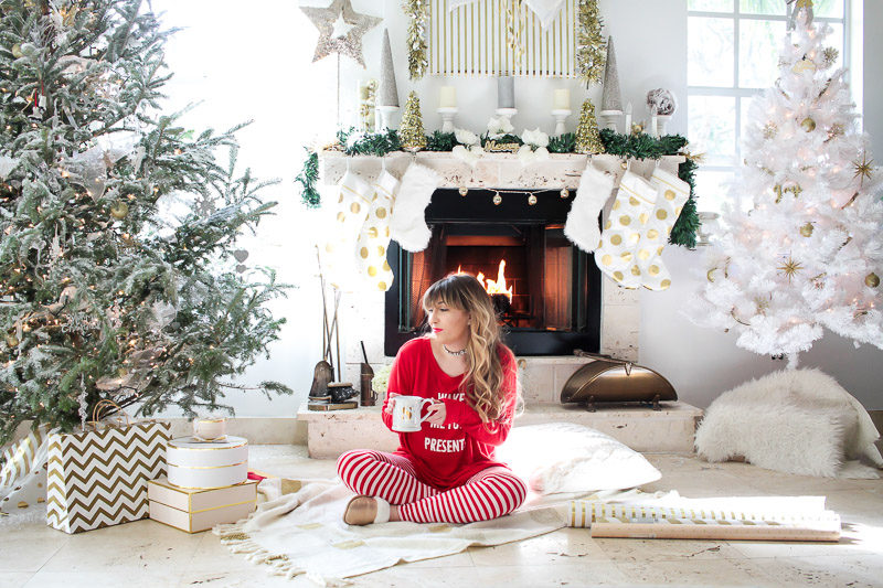 Miami fashion blogger Stephanie Pernas wearing cute Christmas pajamas for a fun Christmas day outfit idea 