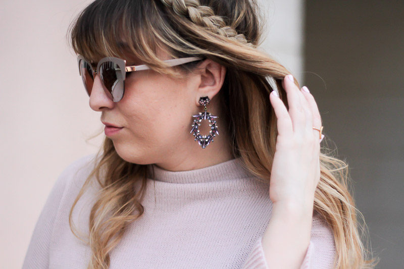 Miami fashion blogger Stephanie Pernas wearing Baublebar Nevaeh drops earrings