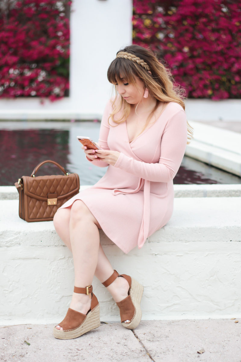 Miami fashion blogger Stephanie Pernas wearing a pink spring dress and wedges