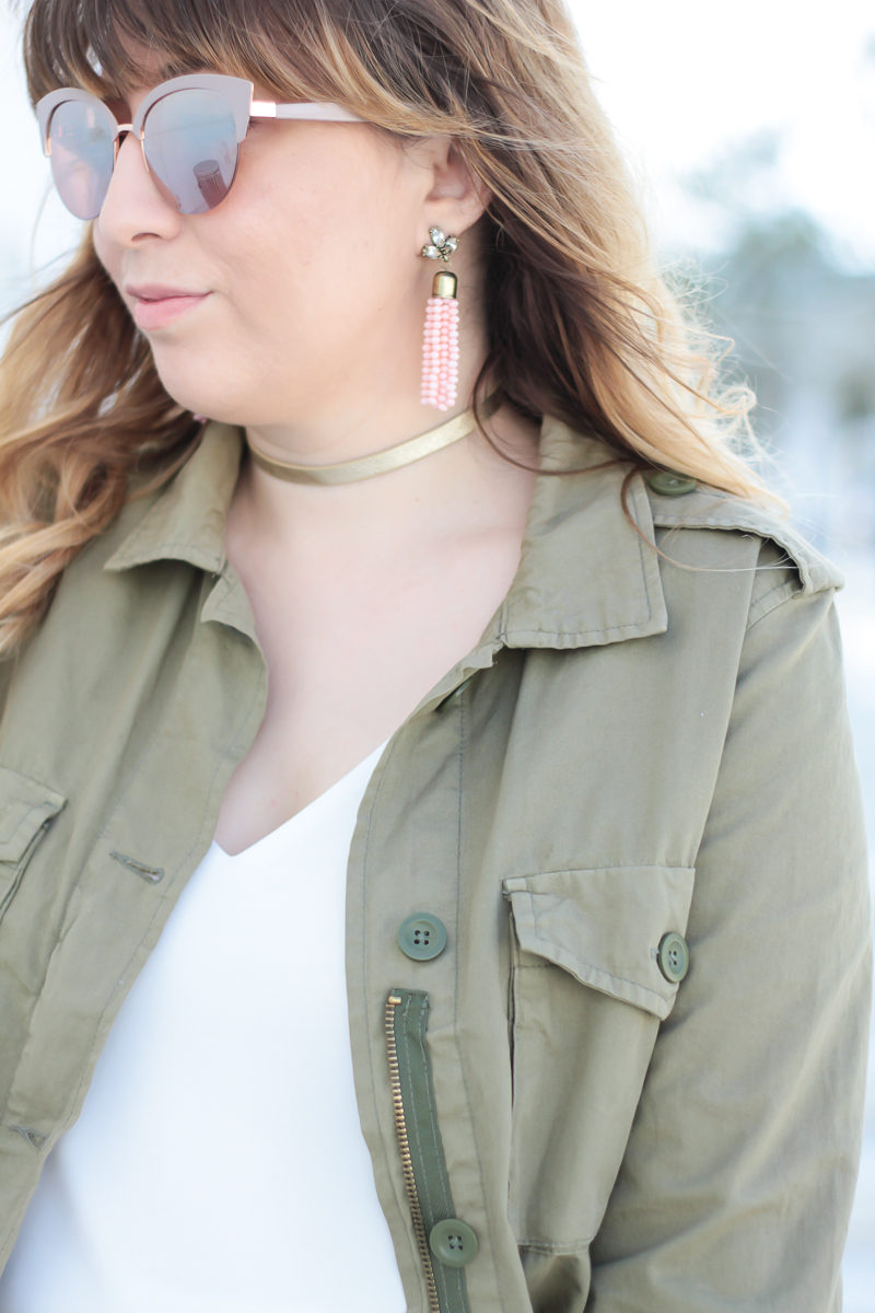 Miami fashion blogger Stephanie Pernas wearing Sugarfix pink tassel earrings 