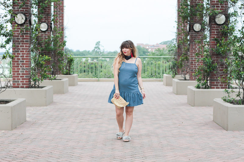 Miami fashion blogger Stephanie Pernas wearing a chambray dropwaist dress for 4th of July 