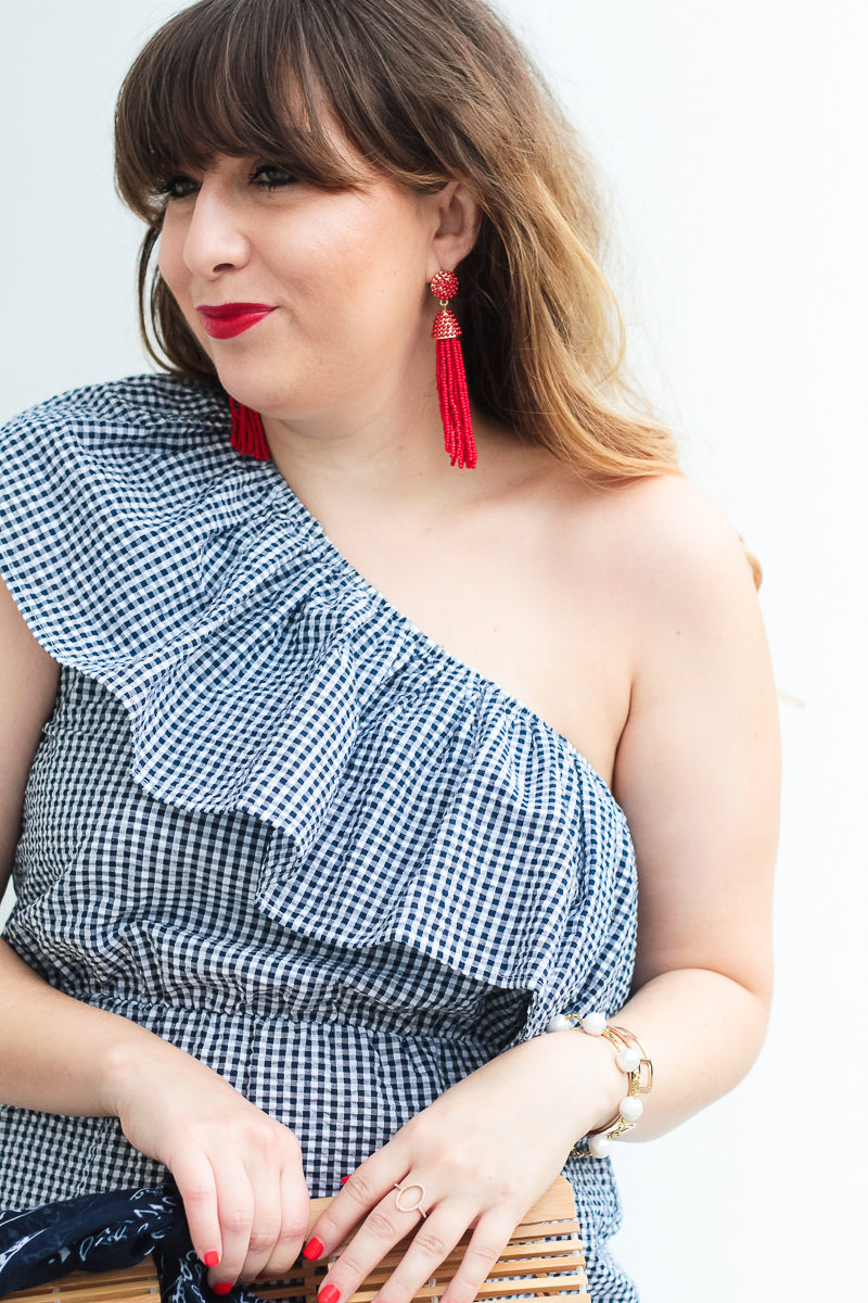 Miami fashion blogger Stephanie Pernas wearing a navy gingham dress for July 4th 