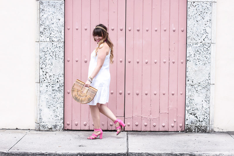 Miami fashion blogger Stephanie Pernas styles an Old Navy drop waist dress 