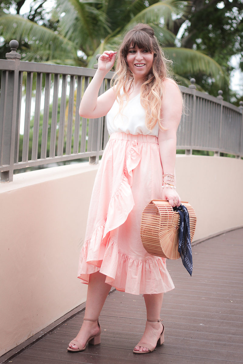 Miami fashion blogger Stephanie Pernas wearing a cute ruffle midi skirt from ASOS 