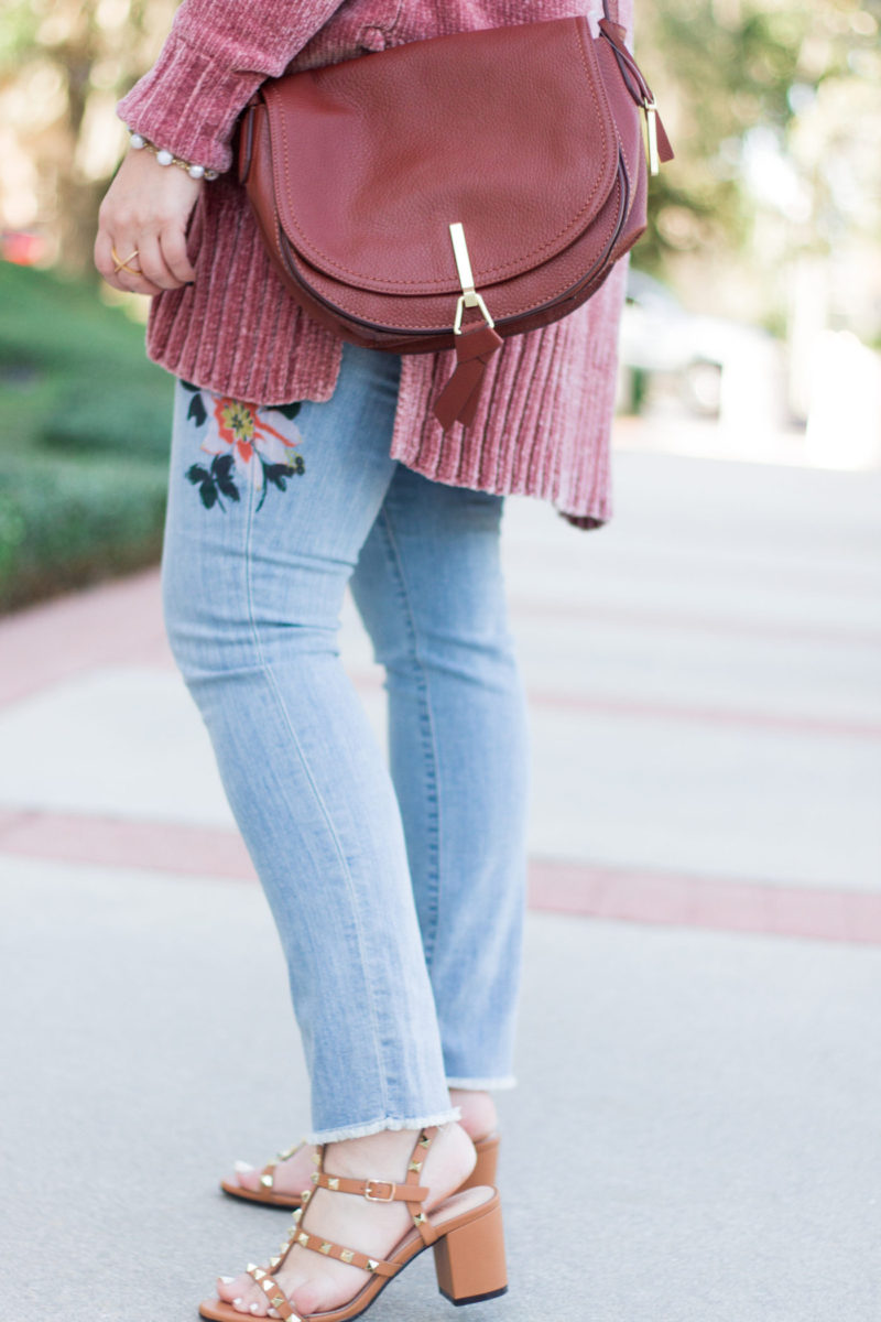 Floral jeans and cozy cardigan outfit