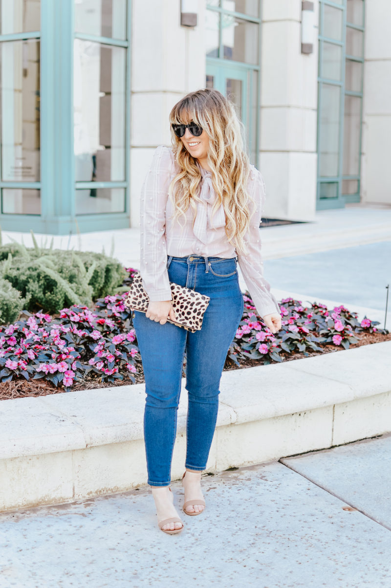 denim and pearls outfit