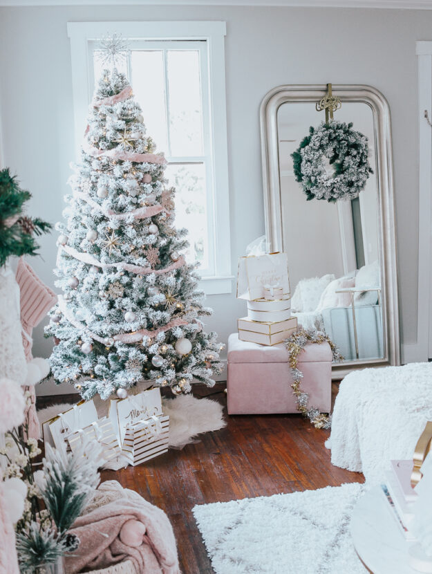 Holiday Home Tour- Glam Holiday Living Room-29