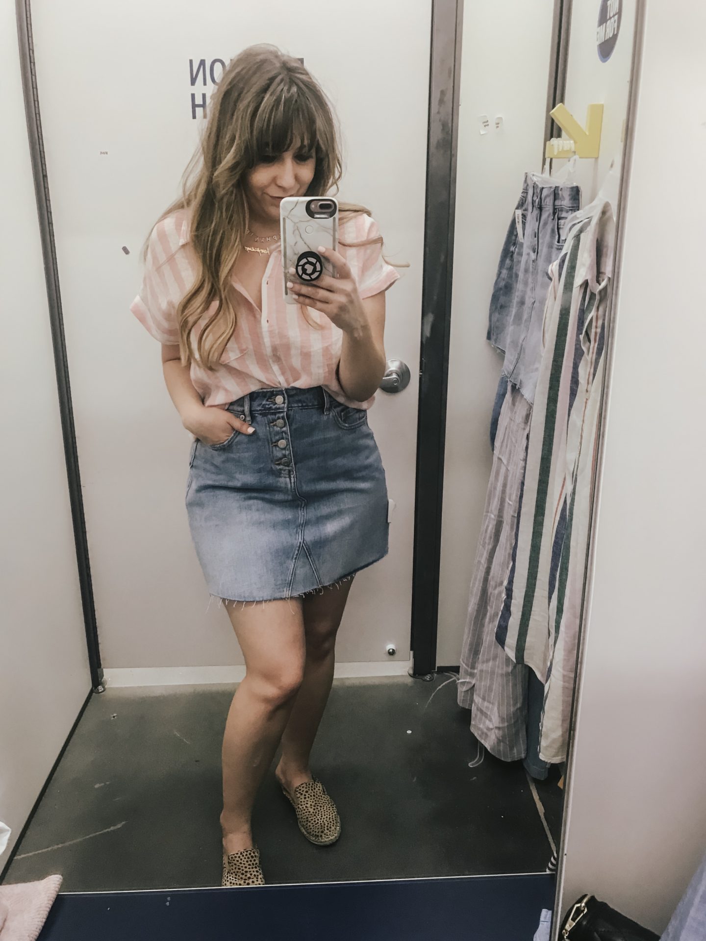 Old Navy denim skirt outfit idea