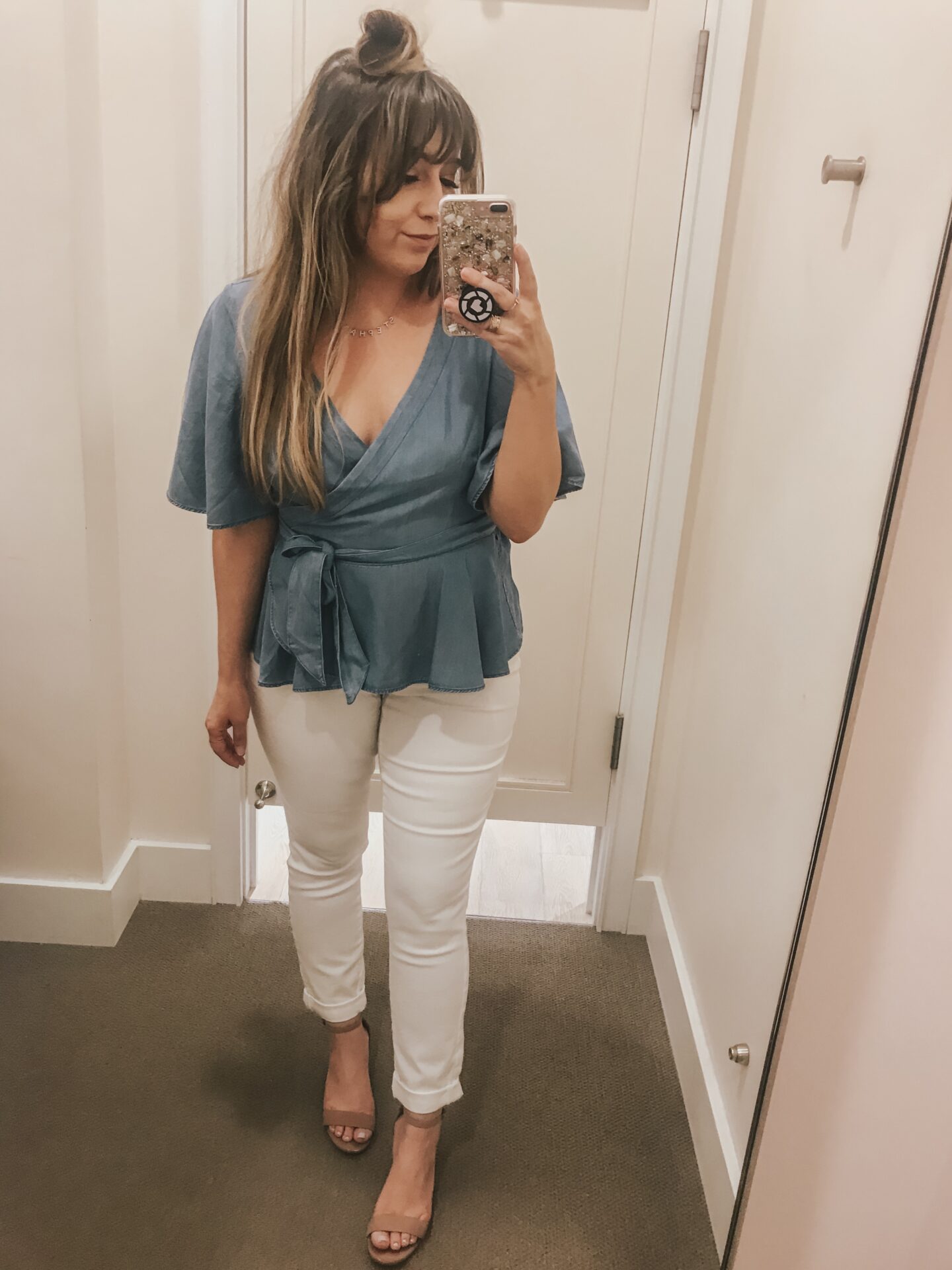 LOFT Spring - Chambray top and white jeans