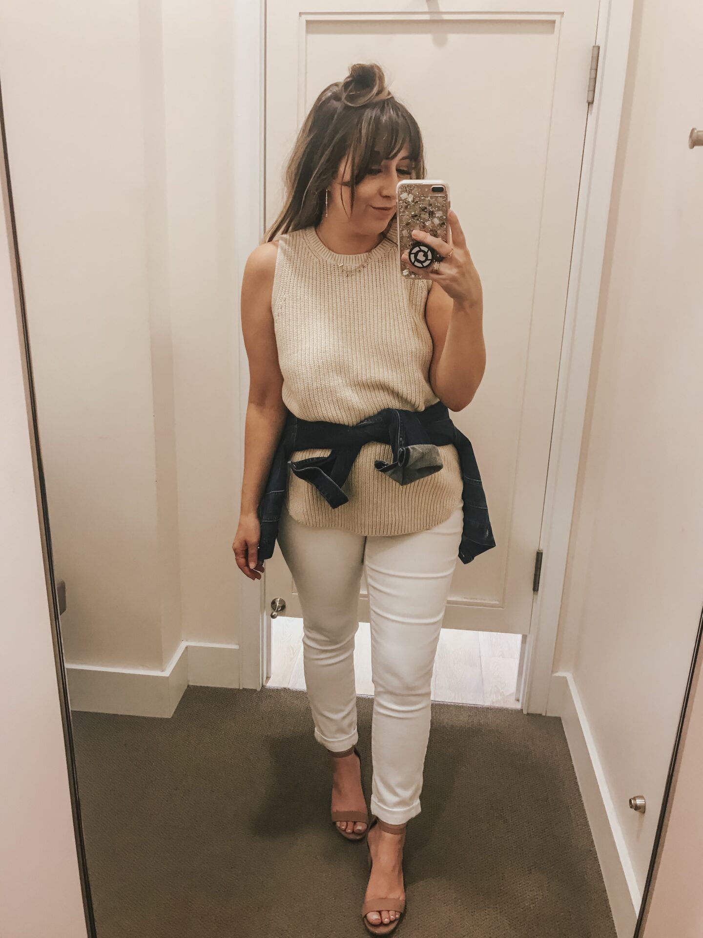 LOFT Spring - Sleeveless sweater and white jeans