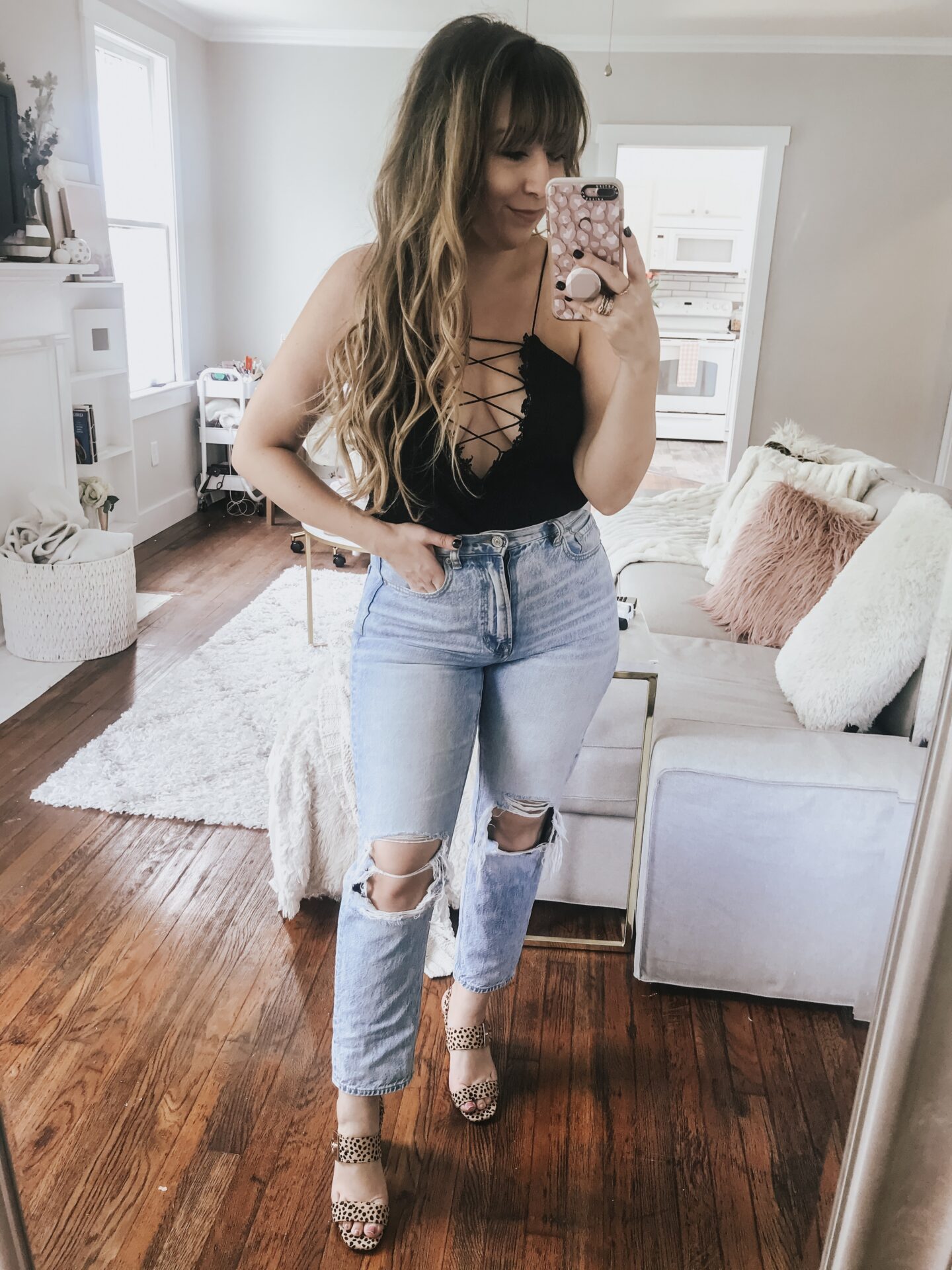 outfits jeans and heels