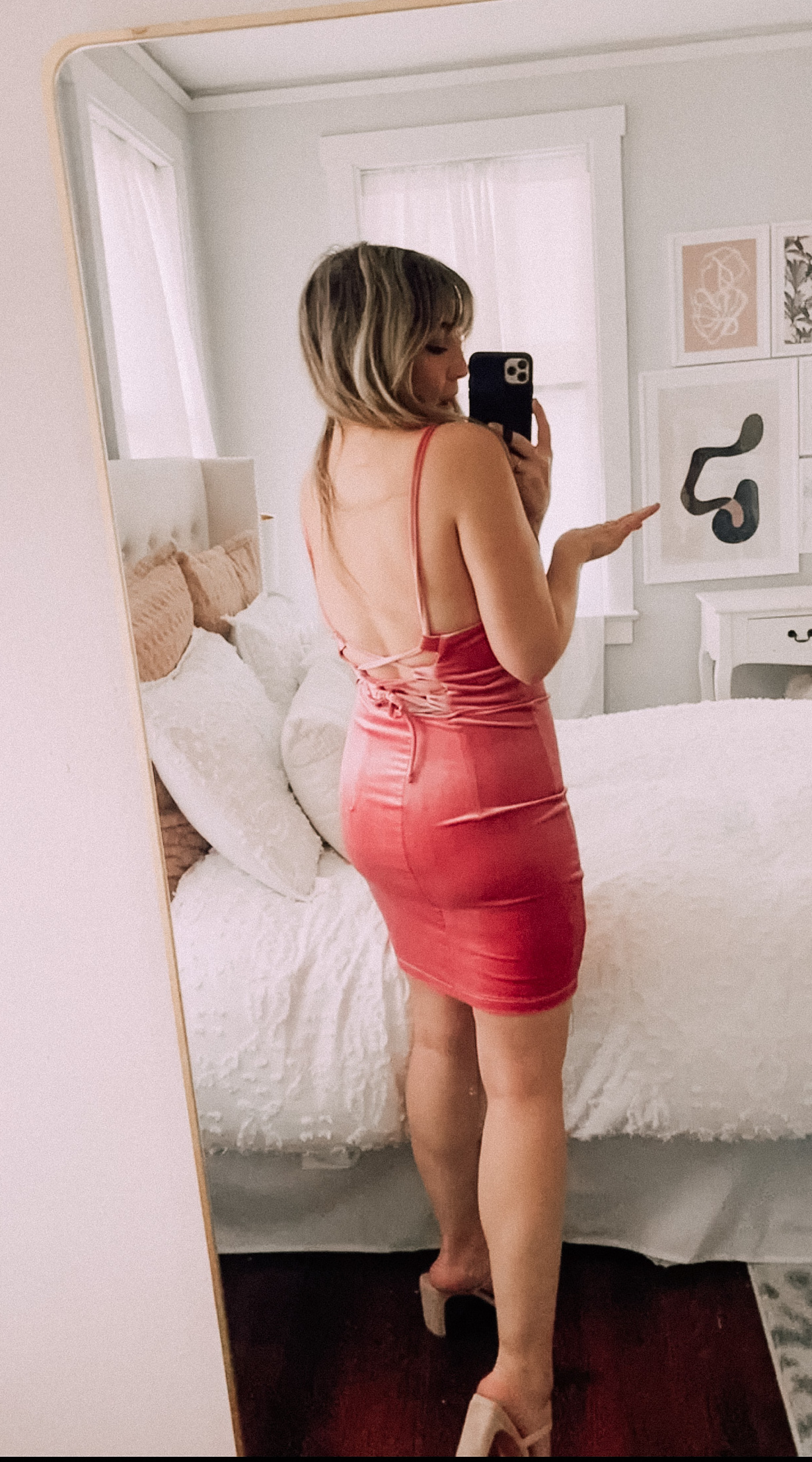 Amazon Valentine's Day dresses -- pink velvet dress