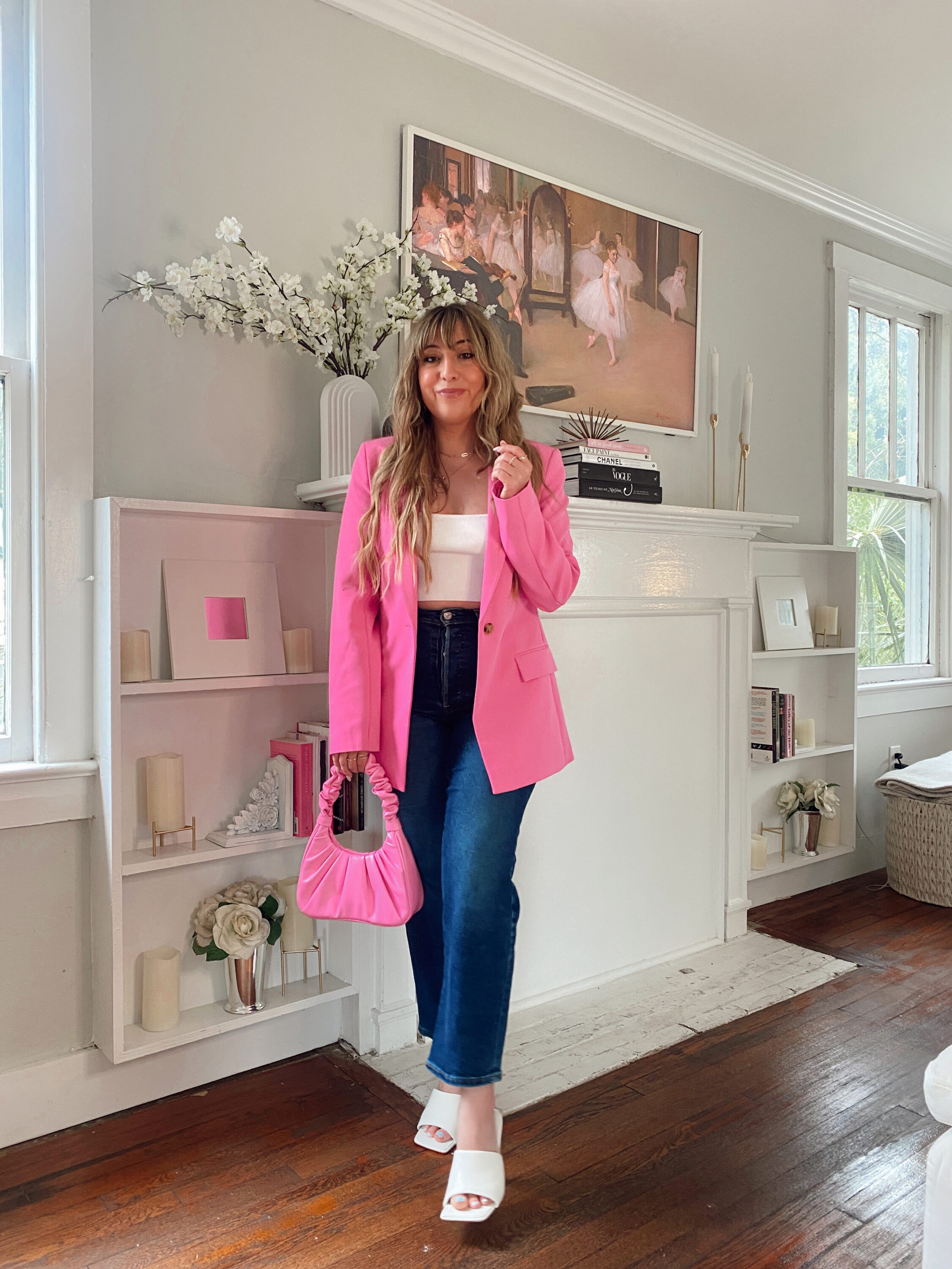 Influencer Stephanie Pernas shares the best-selling Amazon blazer that she has in 6 colors and considers to be a wardrobe staple