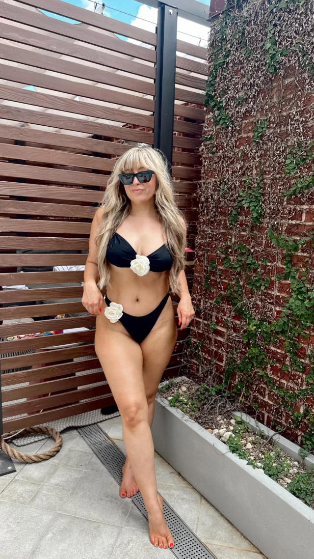 Amazon Bikini Haul 🤍 a few of my favorite chic, elegant bikinis I’m loving, perfect for any upcoming vacays or pool days! 

Comment BIKINI and I’ll DM you links! You can also find them linked in my ShopMy! 

#amazonfashion #amazonfashionfinds #amazonswim #amazonbikini #swimhaul #swimwearfashion