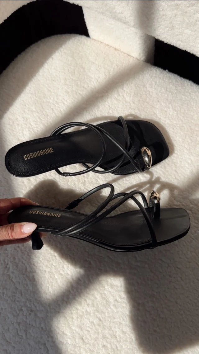 Unboxing the cutiest toe ring kitten heels for summer 🖤 super comfy, padded, easy to walk in… these are so perfect for the last days of summer! 

Comment RING and I’ll DM you links to shop! You can also find them linked on my ShopMy/LTK/Amazon storefront (wherever you prefer to browse!) 

#kittenheels #summersandals #amazonfashionfinds #amazonfashion