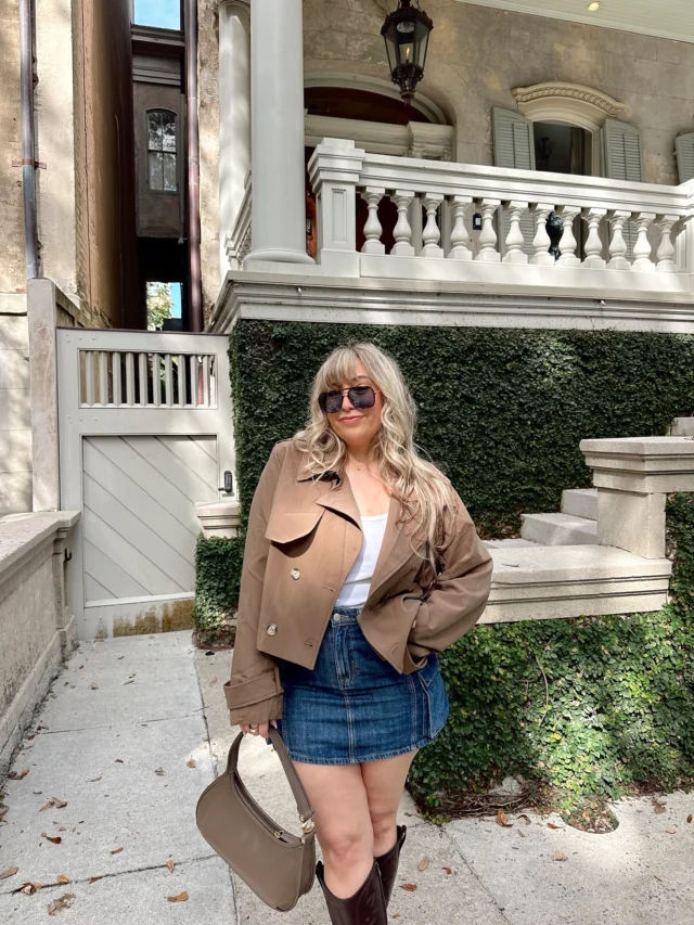 The perfect cropped trench from @lulus 🤍 Linked on my ShopMy/LTK! Comment TRENCH and I’ll DM you links. 
#lulusambassador #lovelulus #lulus